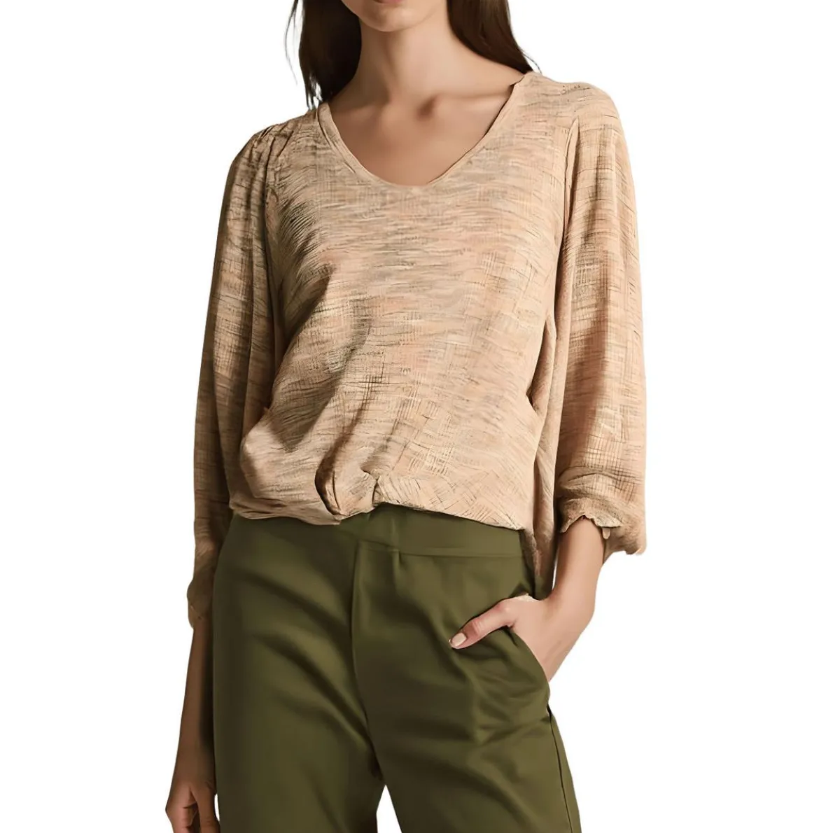 Hi-Low Pullover Top