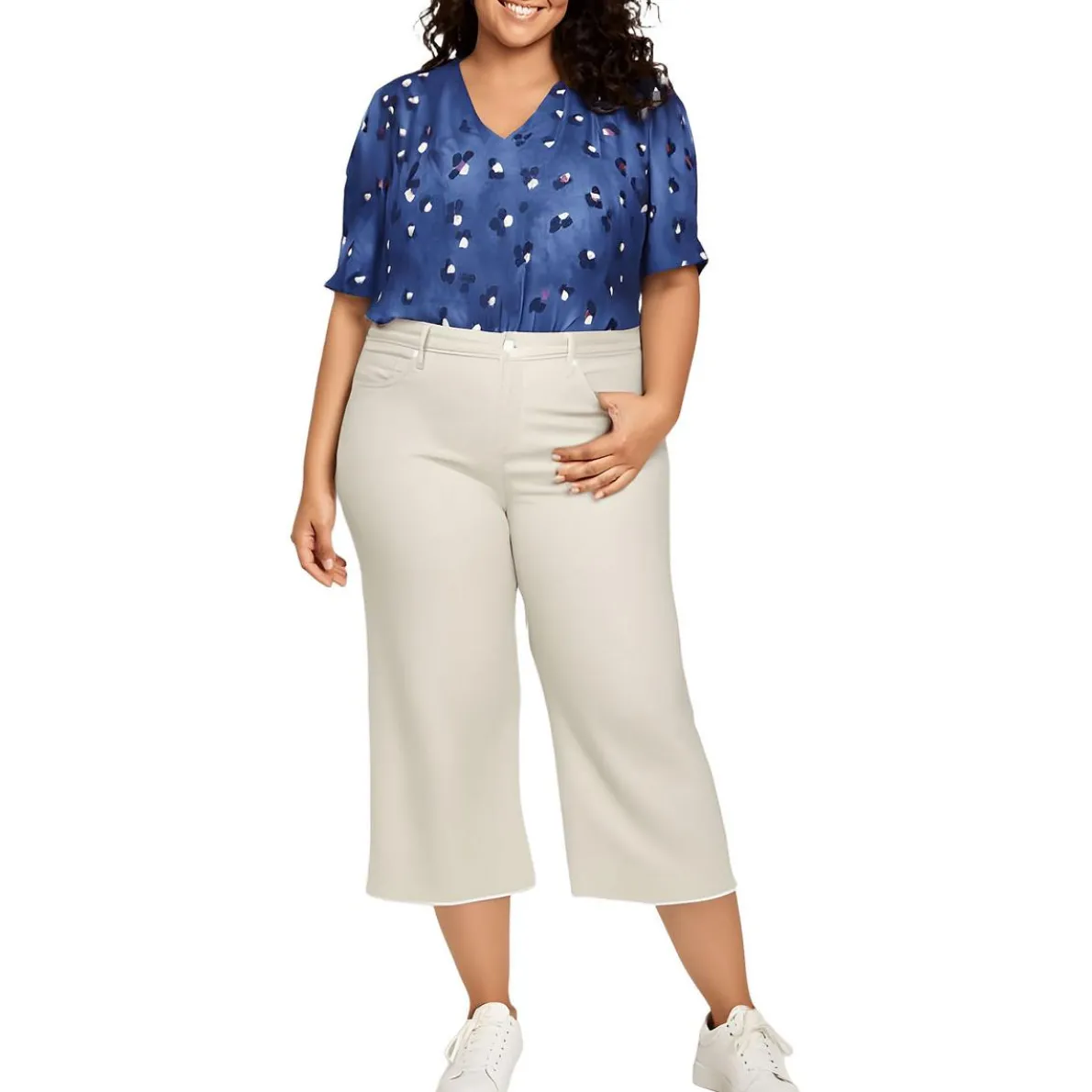 Plus Frayed Hem Denim Capri Jeans