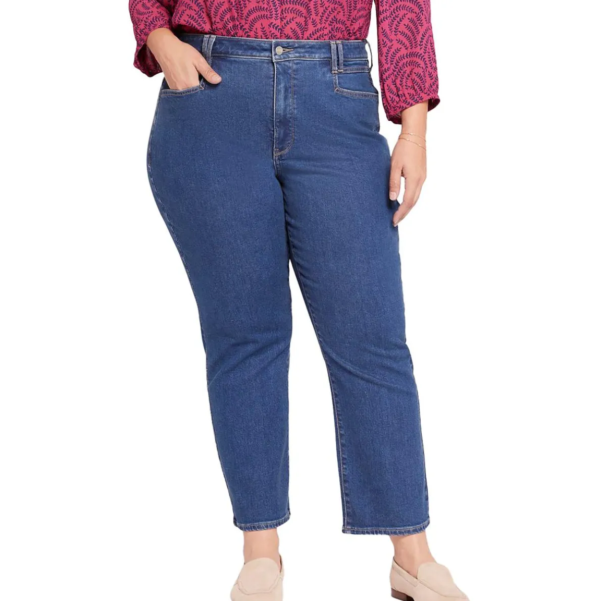Plus Relaxed Ankle Straight Leg Jeans